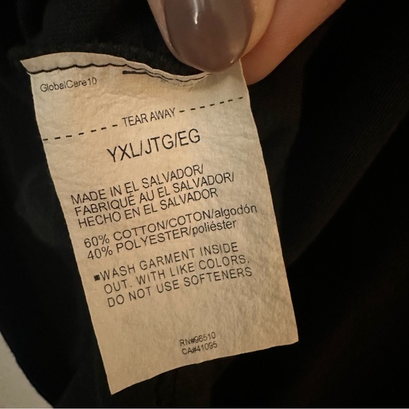 Youth Under Armour Black Tee with Pink Graphic | Size XL - Picture 8 of 8